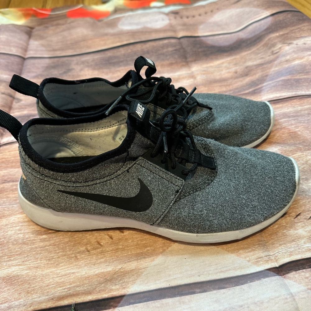 🖤🩶 Lightweight Nike sneakers 👟🩶🖤